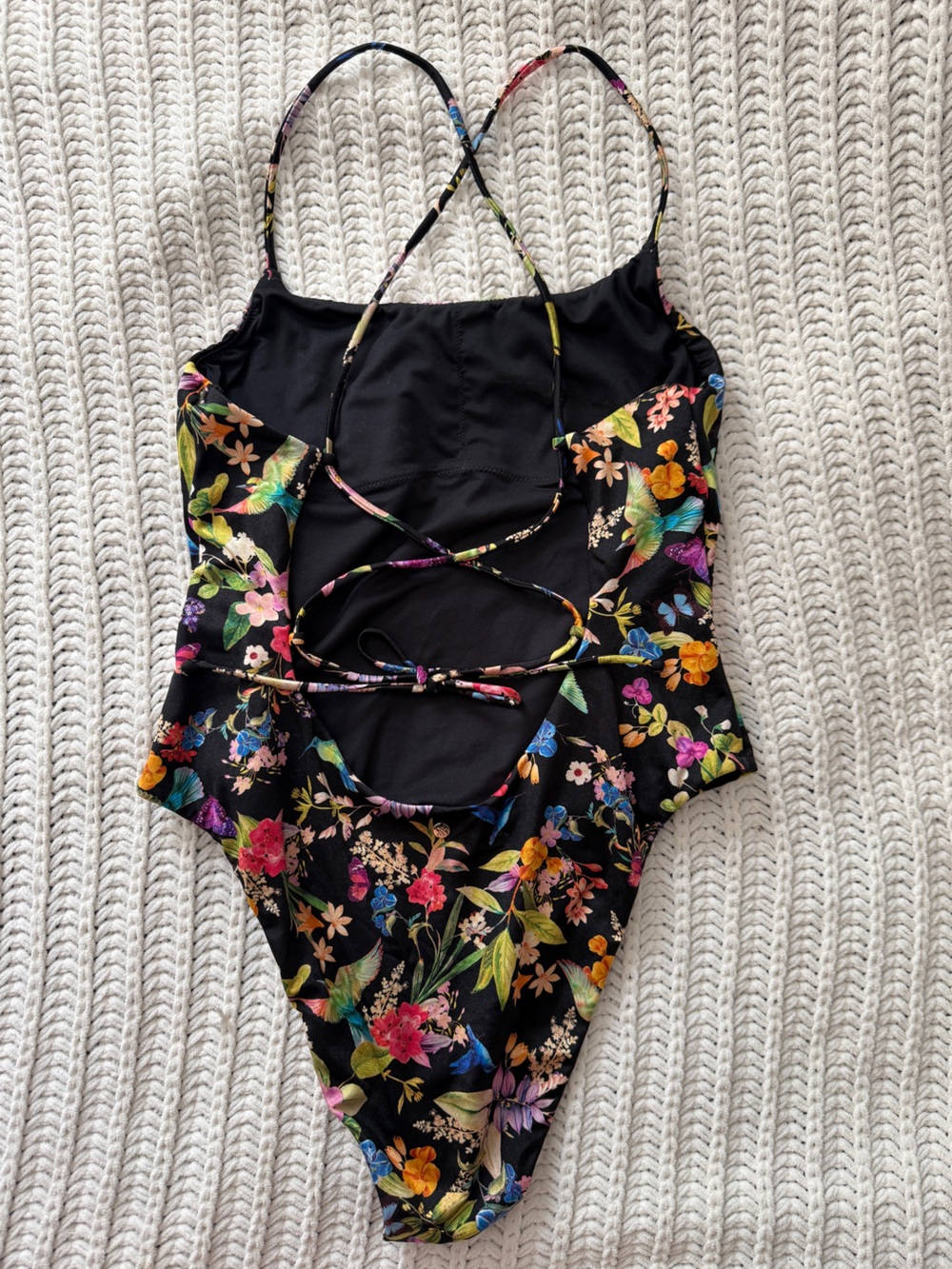 Victoria's Secret Birds of Paradise Essential Scoop One-Piece Swimsuit - Picture 3 of 7